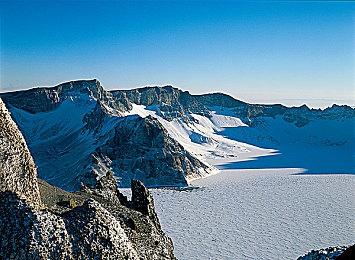 视觉小说《约会大作战：莲 反乌托邦》Steam版9月6日发售 支持中文